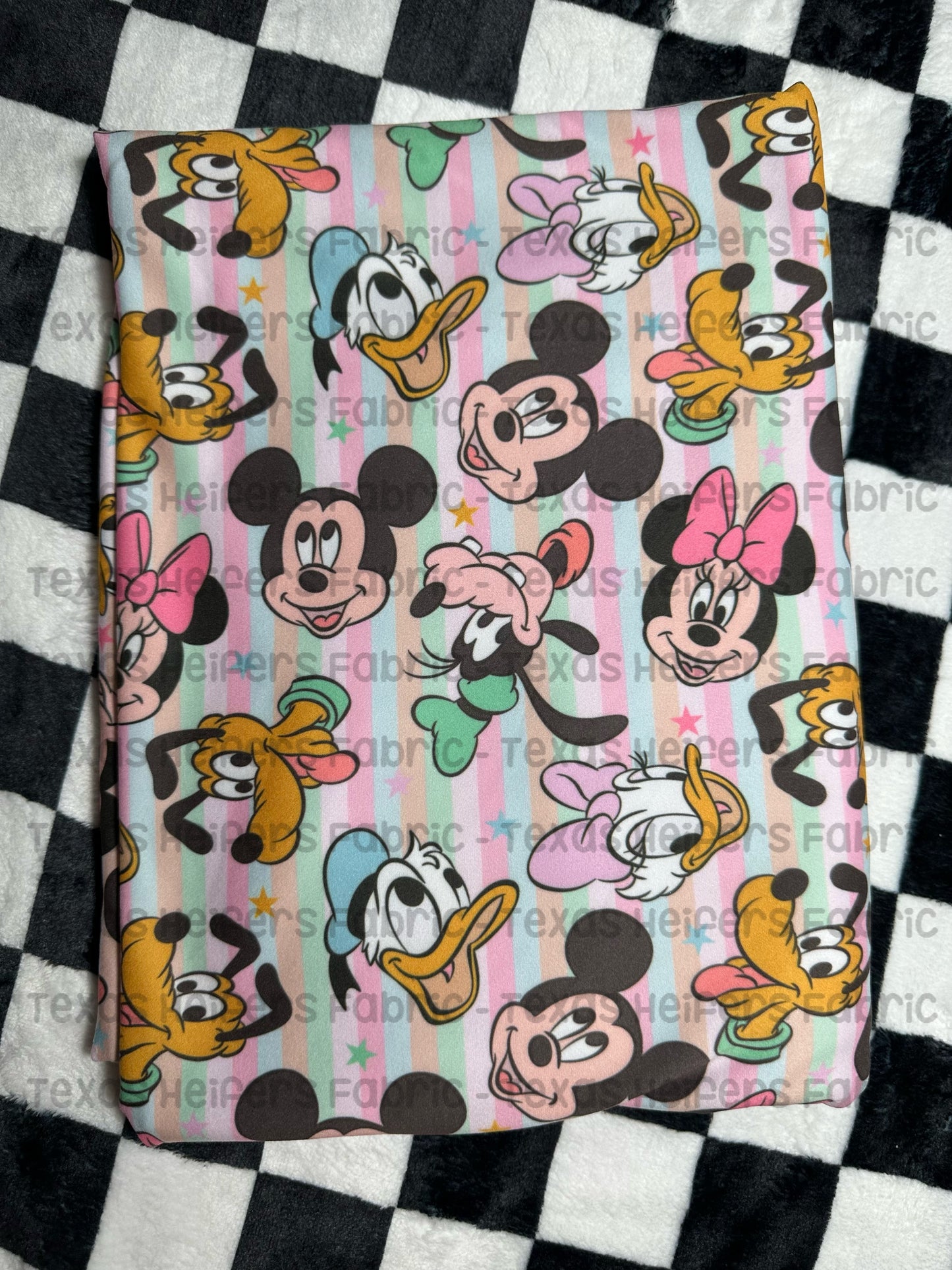 Mouse Friends on Stripes 250 DBP
